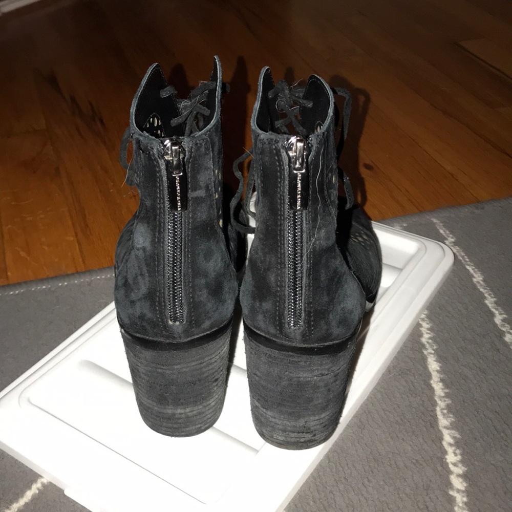 Vince Camuto lace up block heel bootie - Picture 3 of 4